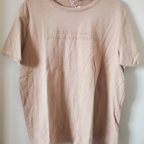 T-shirt - Picture 1 of 2